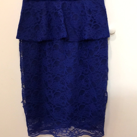 Dress - Picture 3 of 7